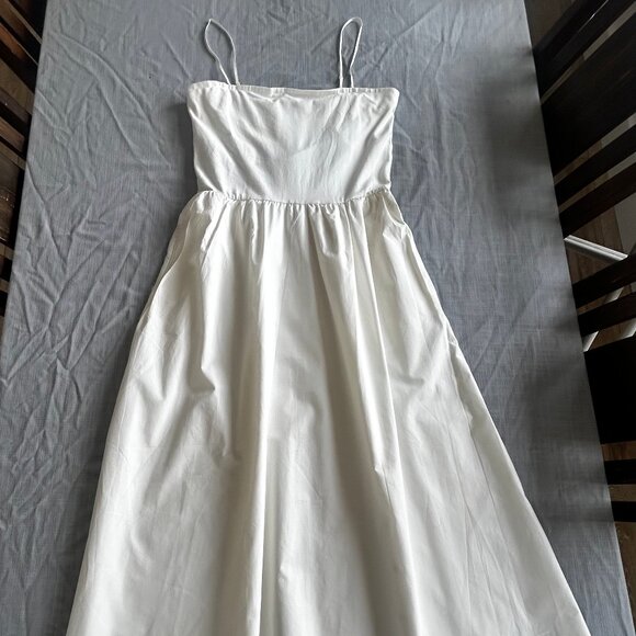 GAP Mixed Media Mid Dress - NWOT - Picture 2 of 3